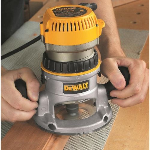 router-dewalt-dw616